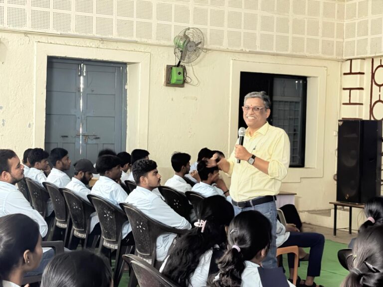 PECPL speaker addressing civil engineering students at Yogeshwari Polytechnic College, Ambajogai